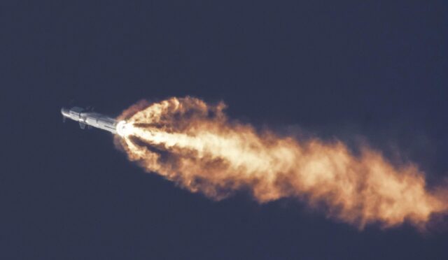 spacexin-devasa-starship-roketinin-ikinci-ucus-testi-icin-geri-sayim-basladi-yhHxkdqY.jpg