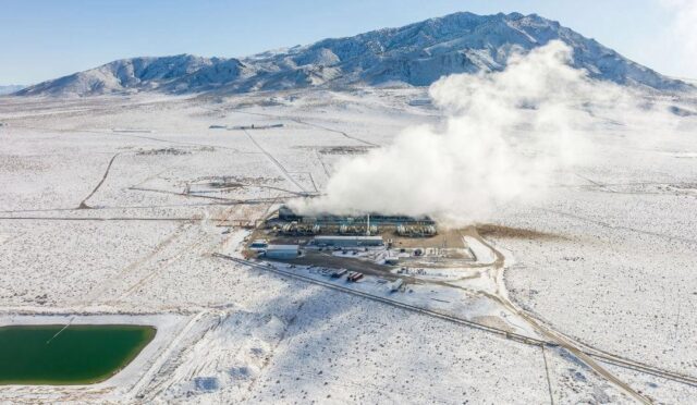 turunun-ilk-ornegi-jeotermal-enerji-tesisi-googlein-sunuculari-icin-faaliyete-gecti-SQHWWYts.jpg
