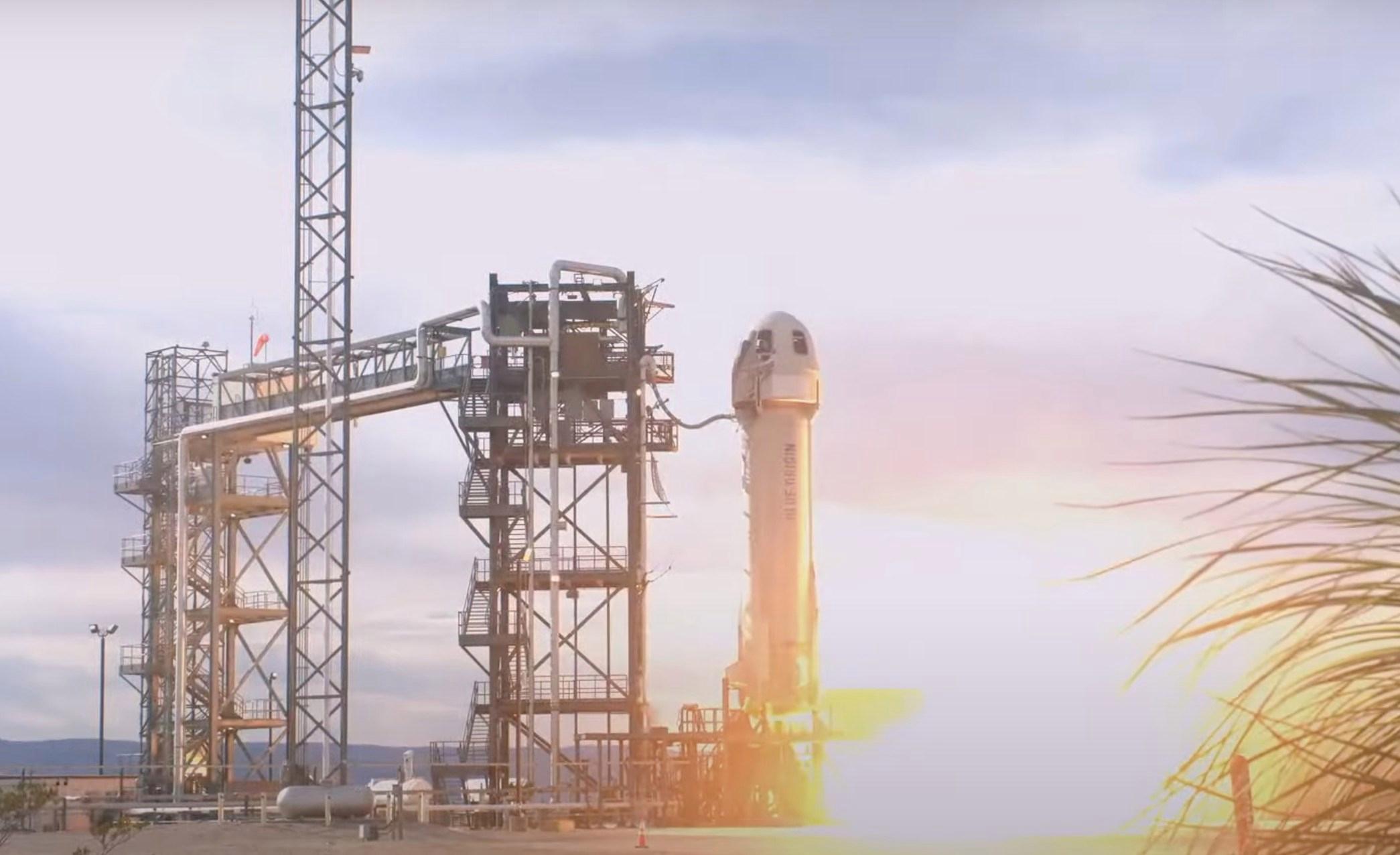 Milyarderlerin uzay yarışı: Jeff Bezos’un şirketi 15 ay sonra ilk roketini fırlattı