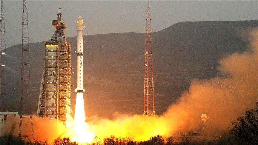 Çin gizlilik dereceli bir uyduyu Yer Sabit Yörünge’ye fırlattı