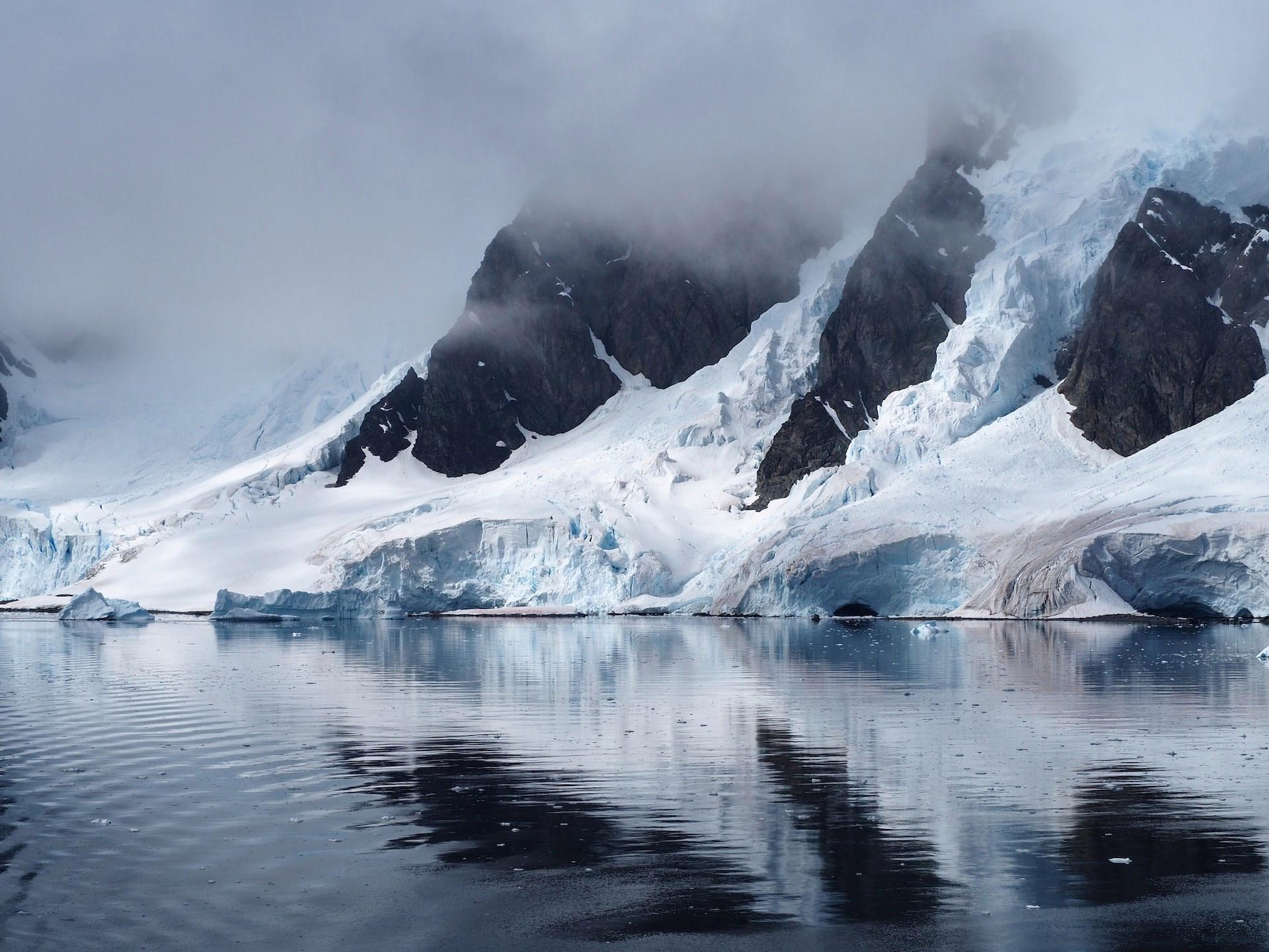 Türk akademisyenler Antarktika’daki kirliliği araştıracak