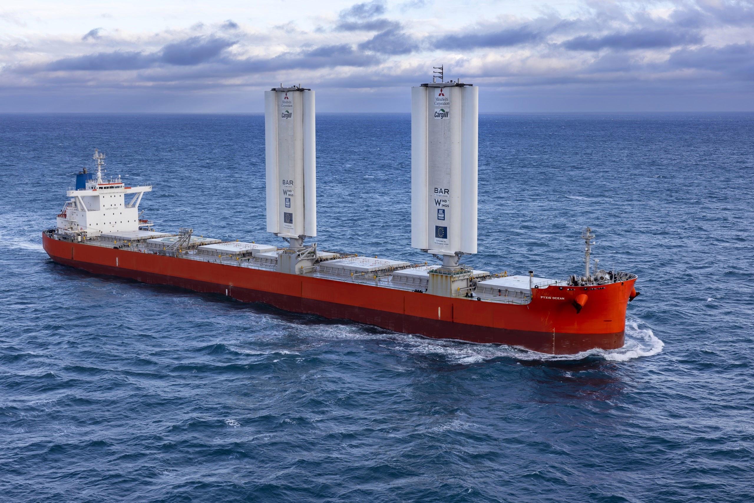Yenilikçi “WindWing” gemi yelkenleri günde 12 ton yakıt tasarrufu sağladı