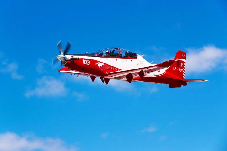 Yerli eğitim uçağı HÜRKUŞ-B’nin teslimat tarihi açıklandı