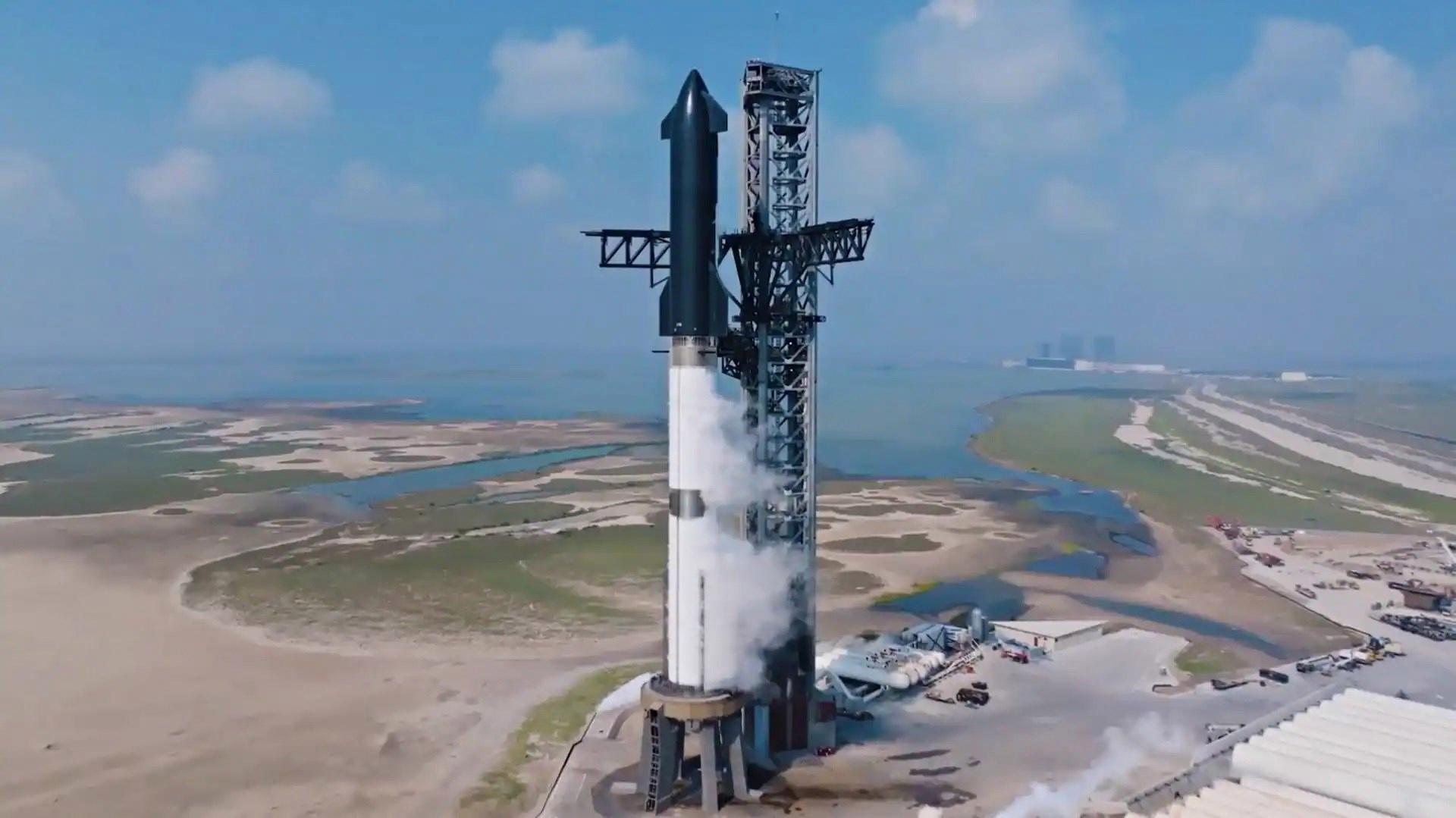 SpaceX, dünyanın en büyük roketi Starship’in dördüncü fırlatma testi için tarih verdi