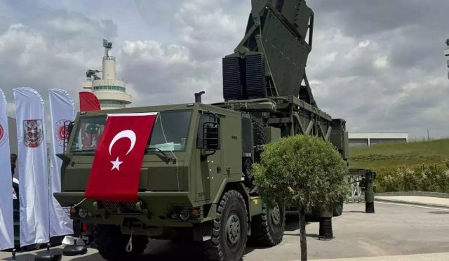 turkiyenin-en-uzun-menzilli-radar-sistemi-aselsan-alp-300-g-artik-envanterde-aDBaFFKTjpg