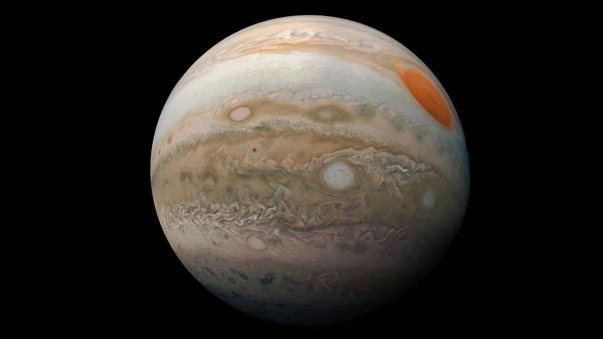 James Webb, Jüpiter’in üst atmosferinde şaşırtıcı şekiller buldu