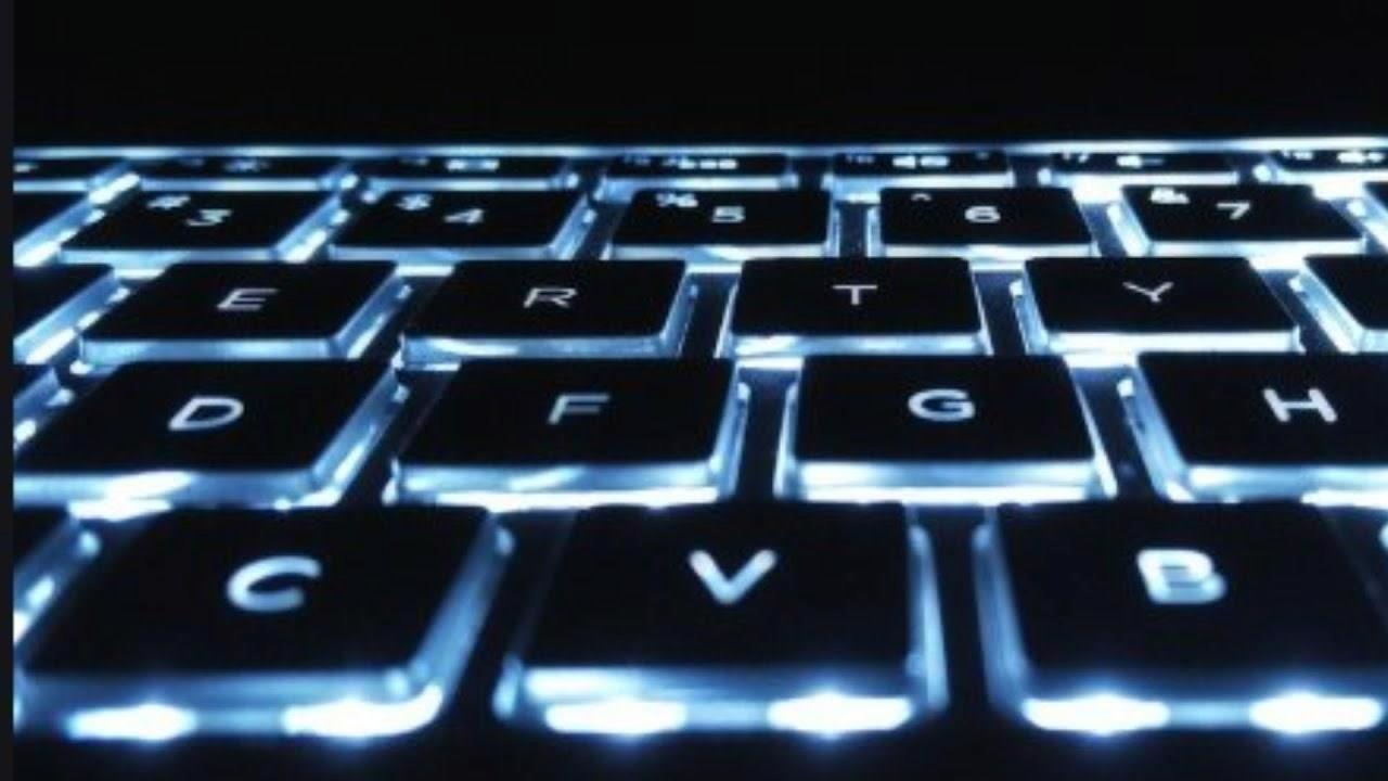 Laptop klavye ışığı nasıl açılır? Tüm markalar için klavye ışığı açma kısayolu