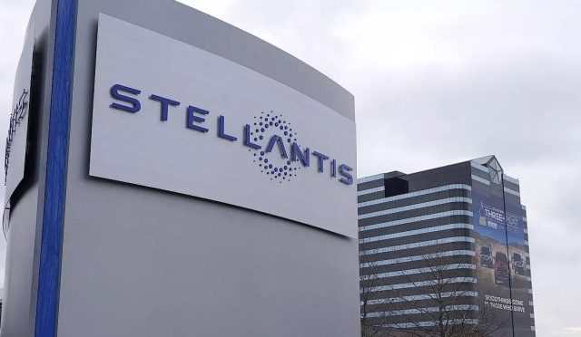 stellantis-yazilim-stratejisinden-yilda-20-milyar-euro-gelir-hedefliyor-xUNKB2m8jpg
